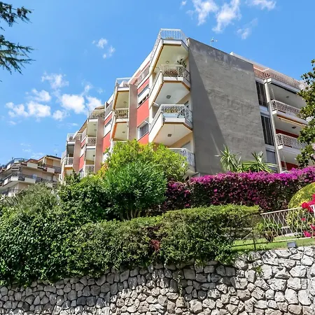 Owl House, Sea-view Terrace In - Happy דירה סנרמו