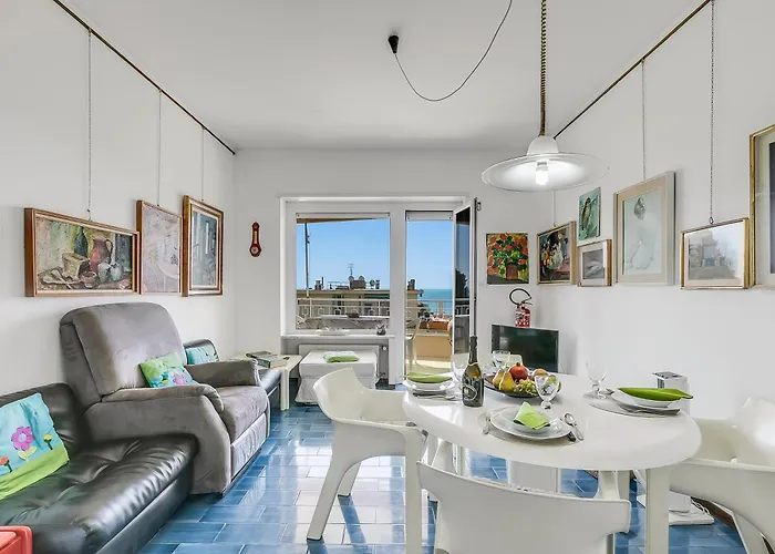 Owl House - Happy Apartmán Sanremo