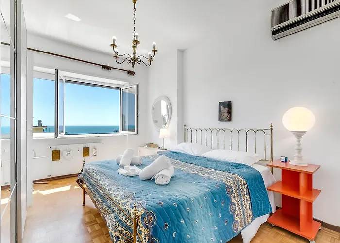 Owl House - Happy Lejlighed Sanremo